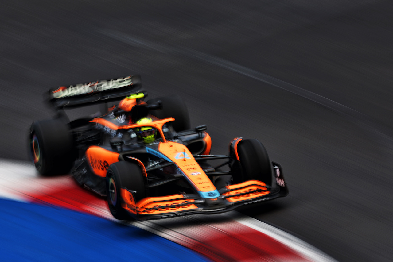 GP CITTA DEL MESSICO, Lando Norris (GBR) McLaren MCL36.
28.10.2022. Formula 1 World Championship, Rd 20, Mexican Grand Prix, Mexico City, Mexico, Practice Day.
 - www.xpbimages.com, EMail: requests@xpbimages.com © Copyright: Coates / XPB Images