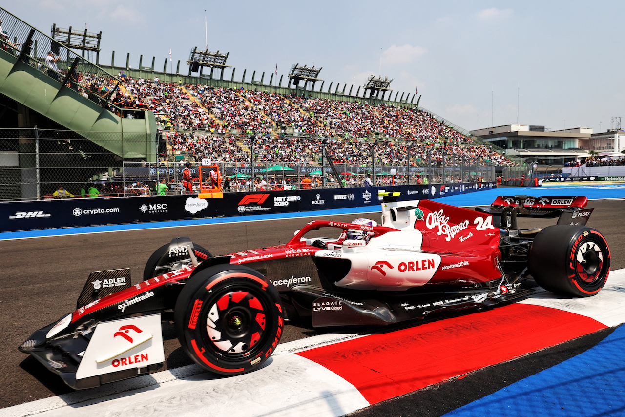 GP CITTA DEL MESSICO, Guanyu Zhou (CHN) Alfa Romeo F1 Team C42.
28.10.2022. Formula 1 World Championship, Rd 20, Mexican Grand Prix, Mexico City, Mexico, Practice Day.
- www.xpbimages.com, EMail: requests@xpbimages.com © Copyright: Moy / XPB Images