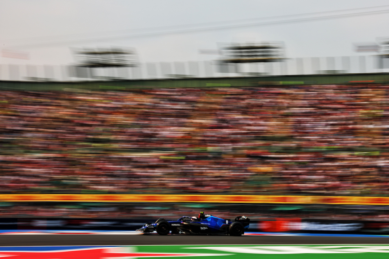 GP CITTA DEL MESSICO, Nicholas Latifi (CDN) Williams Racing FW44.
28.10.2022. Formula 1 World Championship, Rd 20, Mexican Grand Prix, Mexico City, Mexico, Practice Day.
 - www.xpbimages.com, EMail: requests@xpbimages.com © Copyright: Coates / XPB Images