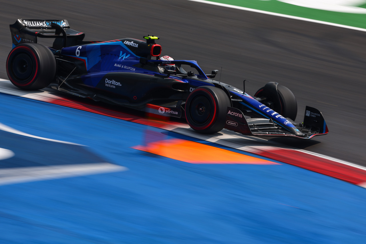 GP CITTA DEL MESSICO, Nicholas Latifi (CDN), Williams Racing 
28.10.2022. Formula 1 World Championship, Rd 20, Mexican Grand Prix, Mexico City, Mexico, Practice Day.
- www.xpbimages.com, EMail: requests@xpbimages.com ¬© Copyright: Charniaux / XPB Images