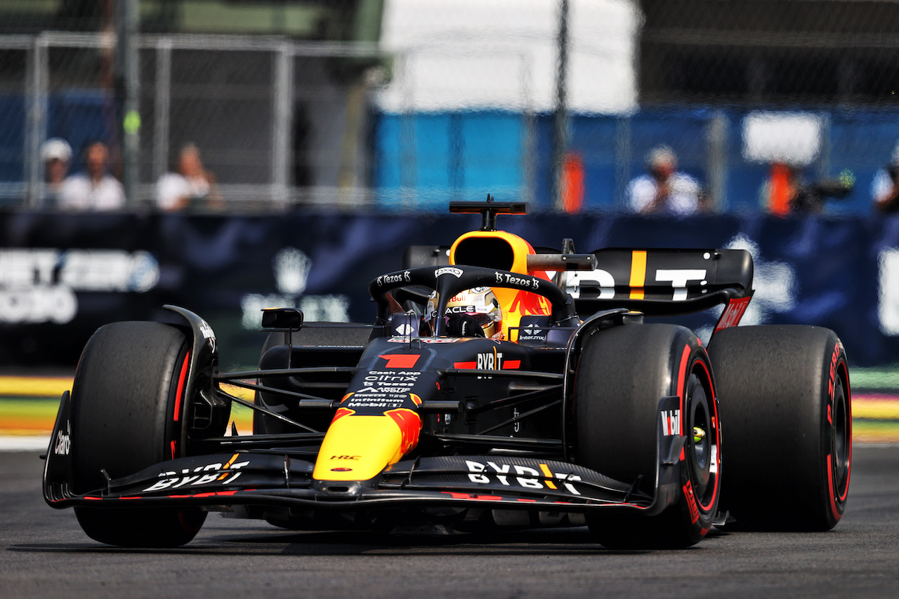 GP CITTA DEL MESSICO, Max Verstappen (NLD) Red Bull Racing RB18.

28.10.2022. Formula 1 World Championship, Rd 20, Mexican Grand Prix, Mexico City, Mexico, Practice Day.
- www.xpbimages.com, EMail: requests@xpbimages.com © Copyright: Moy / XPB Images