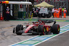 GP EMILIA ROMAGNA, Charles Leclerc (MON) Ferrari pit stop e front wing change.
24.04.2022. Formula 1 World Championship, Rd 4, Emilia Romagna Grand Prix, Imola, Italy, Gara Day.
- www.xpbimages.com, EMail: requests@xpbimages.com © Copyright: Batchelor / XPB Images