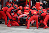 GP EMILIA ROMAGNA, Charles Leclerc (MON) Ferrari pit stop e front wing change.
24.04.2022. Formula 1 World Championship, Rd 4, Emilia Romagna Grand Prix, Imola, Italy, Gara Day.
- www.xpbimages.com, EMail: requests@xpbimages.com © Copyright: Batchelor / XPB Images