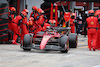 GP EMILIA ROMAGNA, Charles Leclerc (MON) Ferrari pit stop.
24.04.2022. Formula 1 World Championship, Rd 4, Emilia Romagna Grand Prix, Imola, Italy, Gara Day.
- www.xpbimages.com, EMail: requests@xpbimages.com © Copyright: Batchelor / XPB Images
