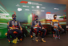 GP EMILIA ROMAGNA, (L to R): Sergio Perez (MEX) Red Bull Racing; Max Verstappen (NLD) Red Bull Racing; e Lando Norris (GBR) McLaren, in the post race FIA Press Conference.
24.04.2022. Formula 1 World Championship, Rd 4, Emilia Romagna Grand Prix, Imola, Italy, Gara Day.
- www.xpbimages.com, EMail: requests@xpbimages.com © Copyright: XPB Images