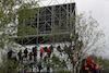 GP EMILIA ROMAGNA, Gara Fans.
24.04.2022. Formula 1 World Championship, Rd 4, Emilia Romagna Grand Prix, Imola, Italy, Gara Day.
- www.xpbimages.com, EMail: requests@xpbimages.com © Copyright: Batchelor / XPB Images