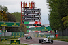 GP EMILIA ROMAGNA, Yuki Tsunoda (JPN) AlphaTauri AT03.
24.04.2022. Formula 1 World Championship, Rd 4, Emilia Romagna Grand Prix, Imola, Italy, Gara Day.
- www.xpbimages.com, EMail: requests@xpbimages.com © Copyright: Batchelor / XPB Images