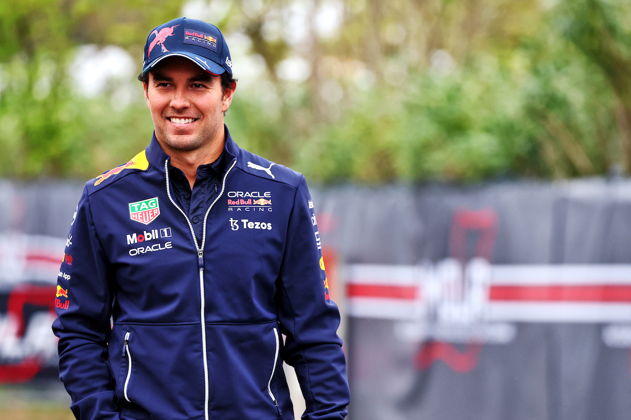 GP EMILIA ROMAGNA, Sergio Perez (MEX) Red Bull Racing.
21.04.2022. Formula 1 World Championship, Rd 4, Emilia Romagna Grand Prix, Imola, Italy, Preparation Day.
- www.xpbimages.com, EMail: requests@xpbimages.com © Copyright: Batchelor / XPB Images