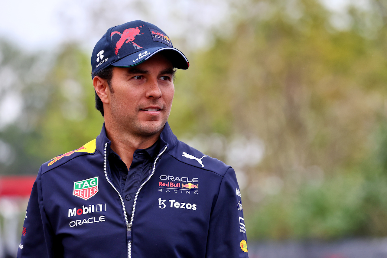 GP EMILIA ROMAGNA, Sergio Perez (MEX) Red Bull Racing.
21.04.2022. Formula 1 World Championship, Rd 4, Emilia Romagna Grand Prix, Imola, Italy, Preparation Day.
- www.xpbimages.com, EMail: requests@xpbimages.com © Copyright: Batchelor / XPB Images