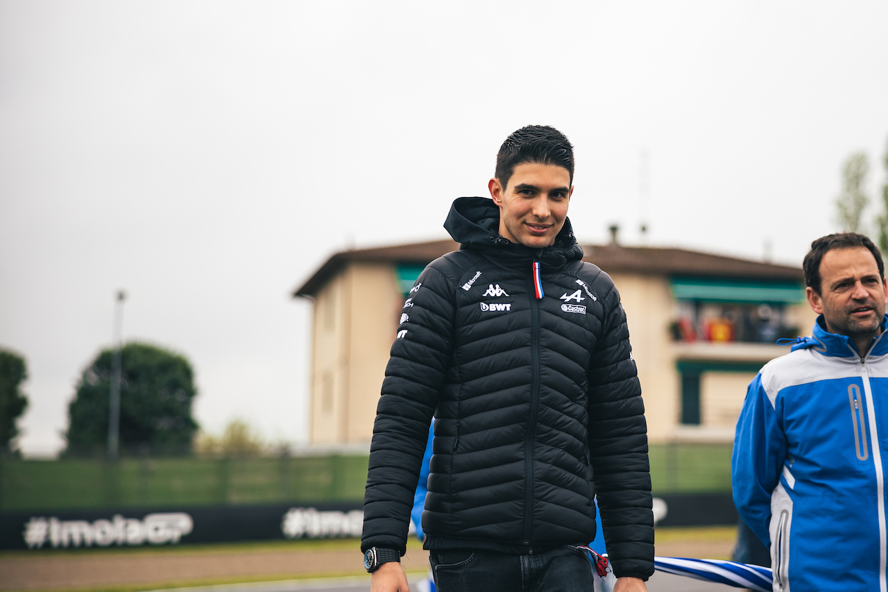 GP EMILIA ROMAGNA, Esteban Ocon (FRA) Alpine F1 Team walks the circuit.
21.04.2022. Formula 1 World Championship, Rd 4, Emilia Romagna Grand Prix, Imola, Italy, Preparation Day.
- www.xpbimages.com, EMail: requests@xpbimages.com © Copyright: Bearne / XPB Images