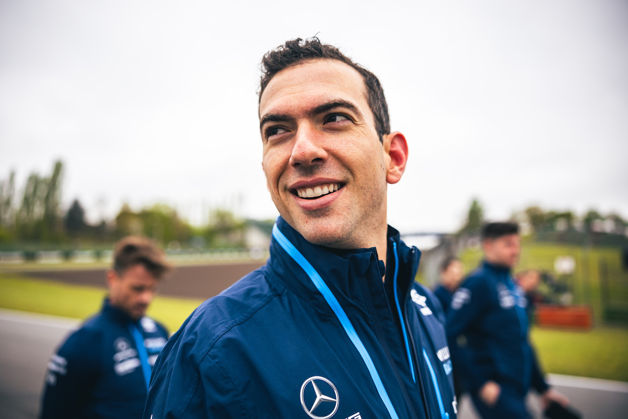 GP EMILIA ROMAGNA, Nicholas Latifi (CDN) Williams Racing walks the circuit.
21.04.2022. Formula 1 World Championship, Rd 4, Emilia Romagna Grand Prix, Imola, Italy, Preparation Day.
- www.xpbimages.com, EMail: requests@xpbimages.com © Copyright: Bearne / XPB Images