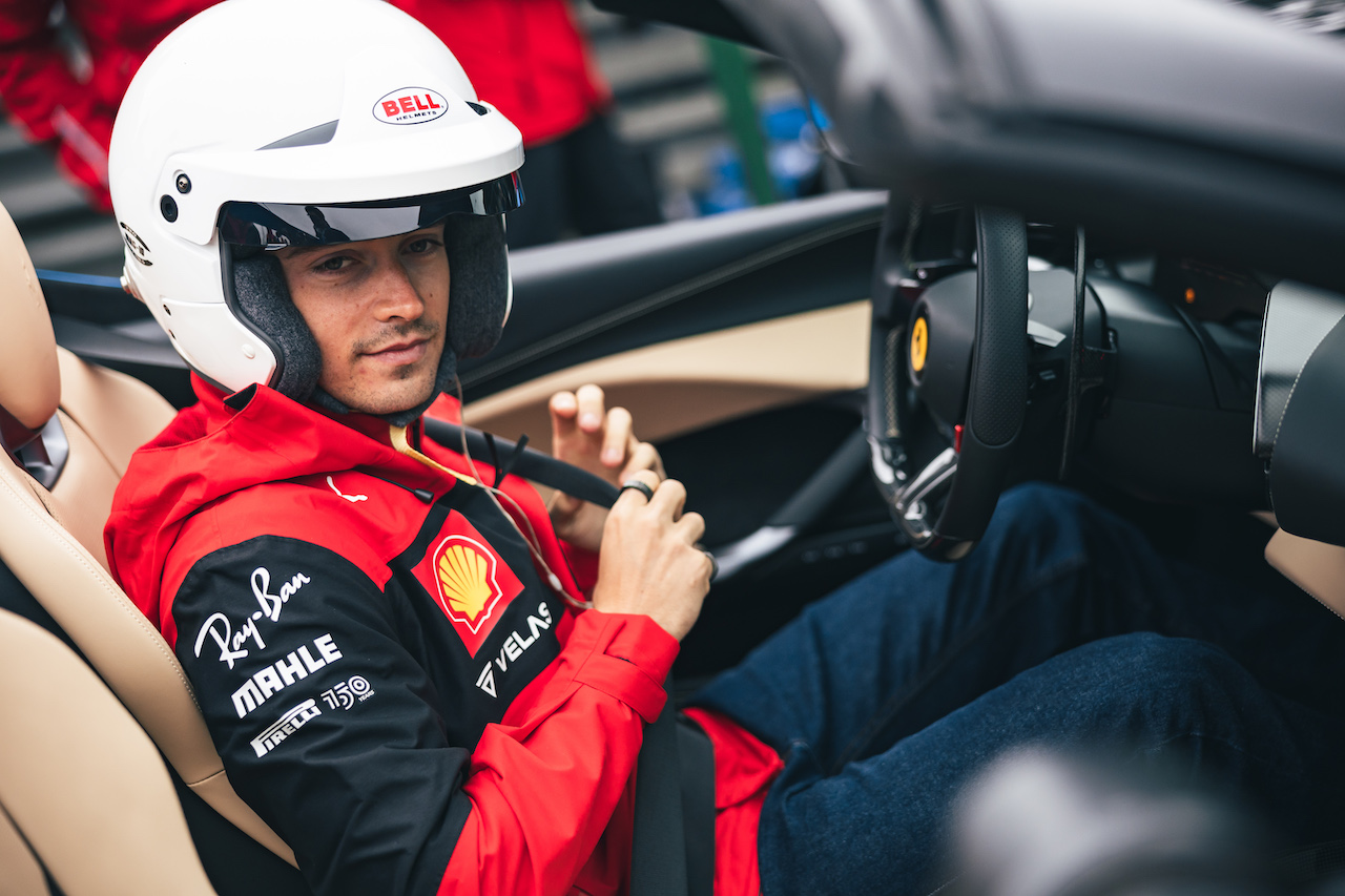 GP EMILIA ROMAGNA, Carlos Sainz Jr (ESP) Ferrari.
21.04.2022. Formula 1 World Championship, Rd 4, Emilia Romagna Grand Prix, Imola, Italy, Preparation Day.
- www.xpbimages.com, EMail: requests@xpbimages.com © Copyright: Bearne / XPB Images
