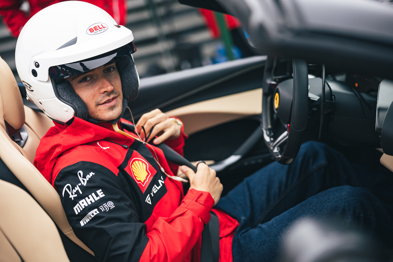 GP EMILIA ROMAGNA, Carlos Sainz Jr (ESP) Ferrari.
21.04.2022. Formula 1 World Championship, Rd 4, Emilia Romagna Grand Prix, Imola, Italy, Preparation Day.
- www.xpbimages.com, EMail: requests@xpbimages.com © Copyright: Bearne / XPB Images