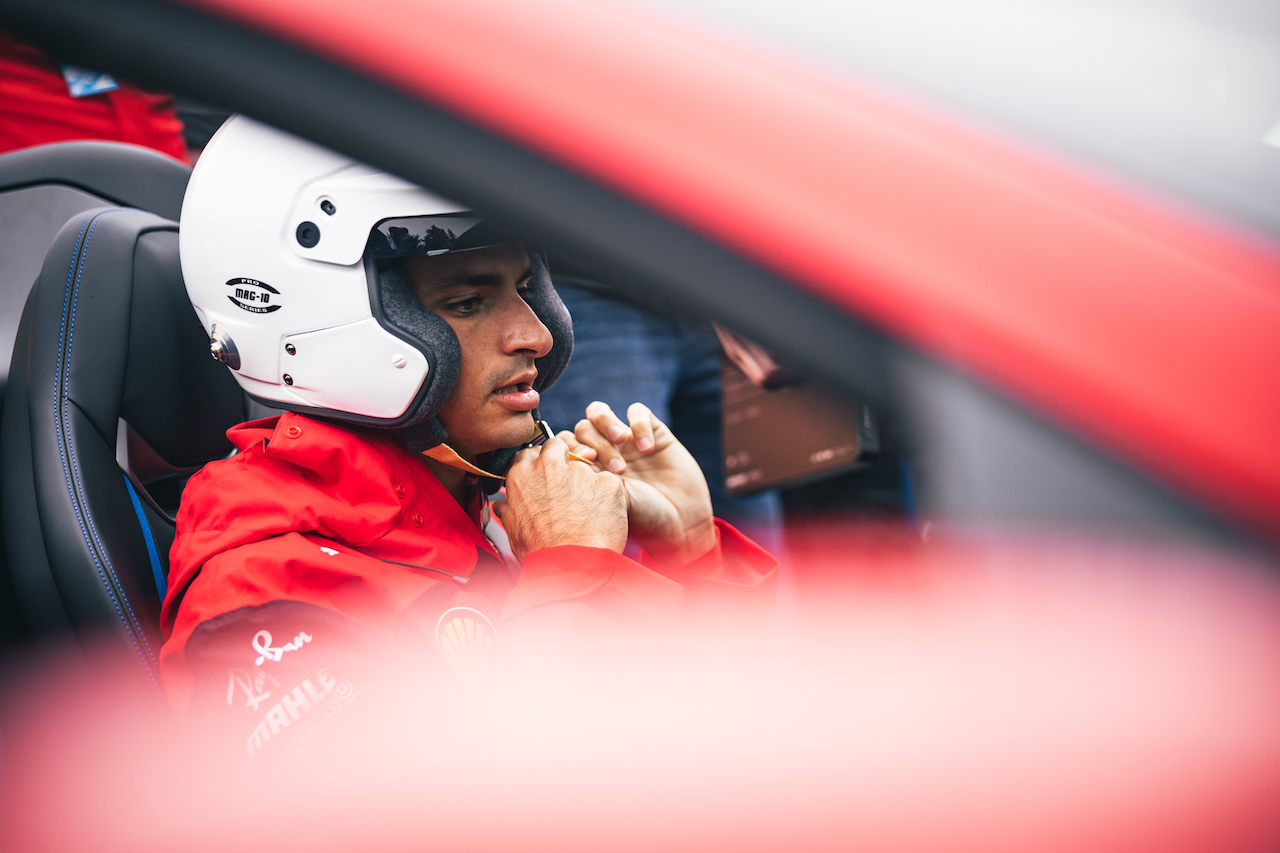 GP EMILIA ROMAGNA, Carlos Sainz Jr (ESP) Ferrari.
21.04.2022. Formula 1 World Championship, Rd 4, Emilia Romagna Grand Prix, Imola, Italy, Preparation Day.
- www.xpbimages.com, EMail: requests@xpbimages.com © Copyright: Bearne / XPB Images