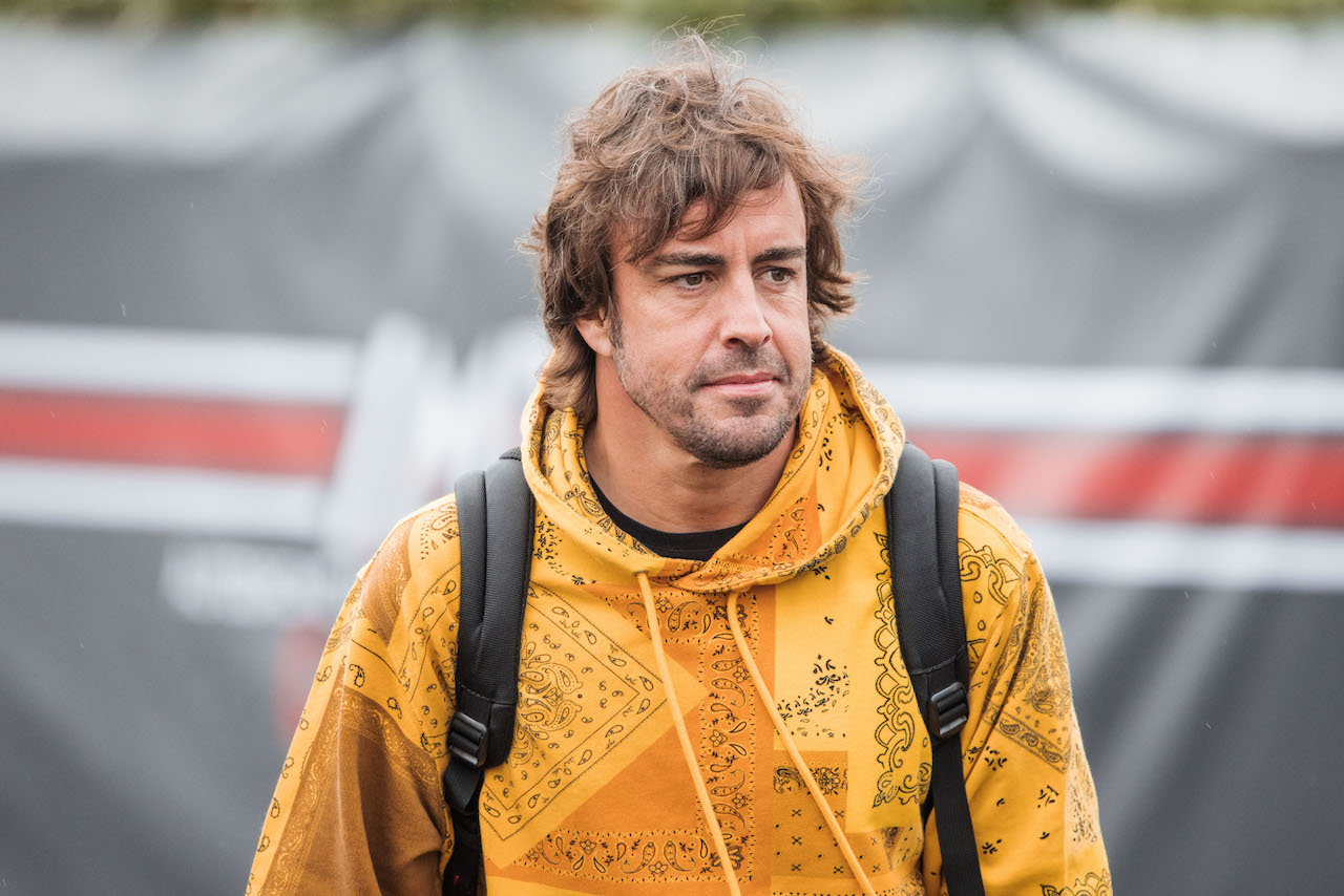 GP EMILIA ROMAGNA, Fernando Alonso (ESP) Alpine F1 Team.
21.04.2022. Formula 1 World Championship, Rd 4, Emilia Romagna Grand Prix, Imola, Italy, Preparation Day.
- www.xpbimages.com, EMail: requests@xpbimages.com © Copyright: Bearne / XPB Images