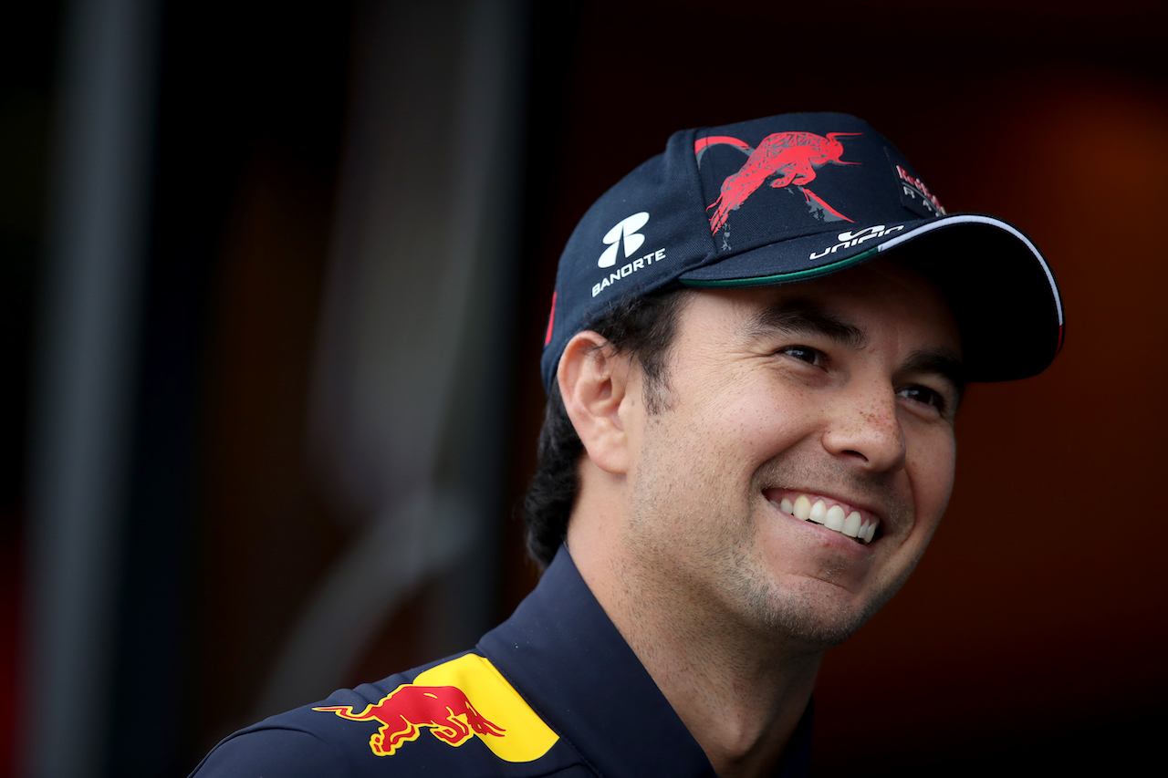 GP EMILIA ROMAGNA, Sergio Perez (MEX) Red Bull Racing.
21.04.2022. Formula 1 World Championship, Rd 4, Emilia Romagna Grand Prix, Imola, Italy, Preparation Day.
 - www.xpbimages.com, EMail: requests@xpbimages.com © Copyright: Coates / XPB Images