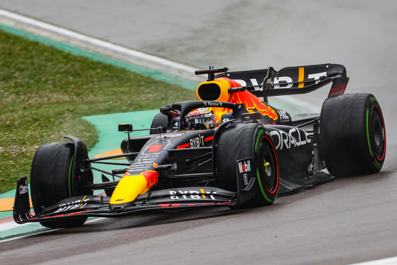 GP EMILIA ROMAGNA, Max Verstappen (NLD), Red Bull Racing 
22.04.2022. Formula 1 World Championship, Rd 4, Emilia Romagna Grand Prix, Imola, Italy, Qualifiche Day.
- www.xpbimages.com, EMail: requests@xpbimages.com © Copyright: Charniaux / XPB Images