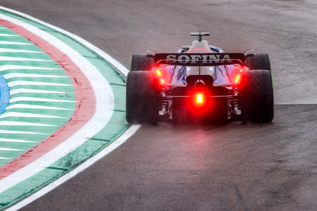 GP EMILIA ROMAGNA, Alex Albon (THA), Williams F1 Team 
22.04.2022. Formula 1 World Championship, Rd 4, Emilia Romagna Grand Prix, Imola, Italy, Qualifiche Day.
- www.xpbimages.com, EMail: requests@xpbimages.com © Copyright: Charniaux / XPB Images