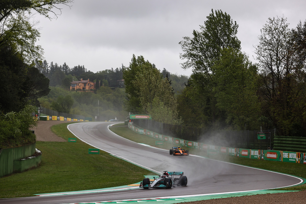GP EMILIA ROMAGNA, George Russell (GBR), Mercedes AMG F1 
22.04.2022. Formula 1 World Championship, Rd 4, Emilia Romagna Grand Prix, Imola, Italy, Qualifiche Day.
- www.xpbimages.com, EMail: requests@xpbimages.com ¬© Copyright: Charniaux / XPB Images