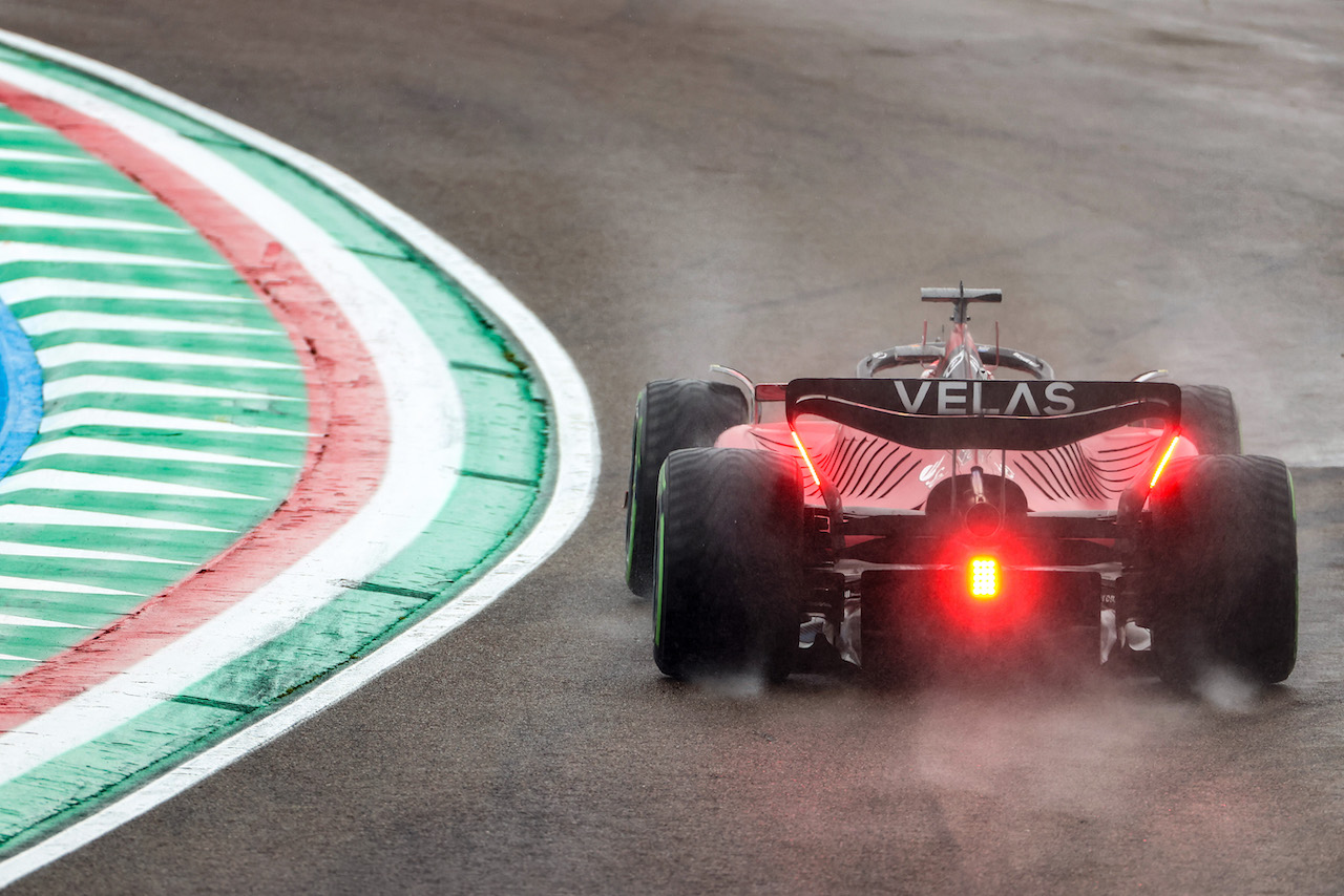 GP EMILIA ROMAGNA, Charles Leclerc (FRA), Ferrari 
22.04.2022. Formula 1 World Championship, Rd 4, Emilia Romagna Grand Prix, Imola, Italy, Qualifiche Day.
- www.xpbimages.com, EMail: requests@xpbimages.com ¬© Copyright: Charniaux / XPB Images