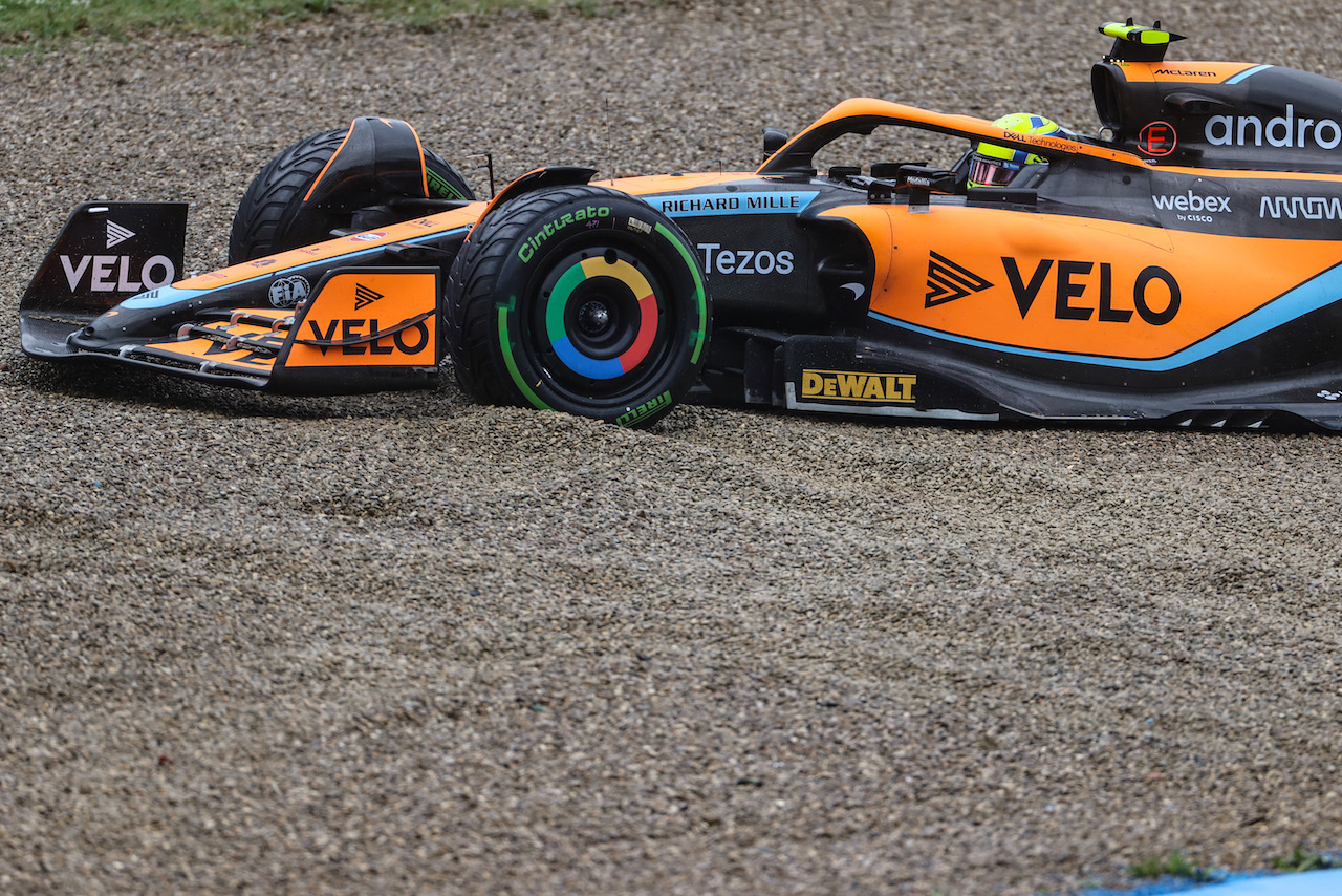 GP EMILIA ROMAGNA, Lando Norris (GBR), McLaren F1 Team 
22.04.2022. Formula 1 World Championship, Rd 4, Emilia Romagna Grand Prix, Imola, Italy, Qualifiche Day.
- www.xpbimages.com, EMail: requests@xpbimages.com © Copyright: Charniaux / XPB Images