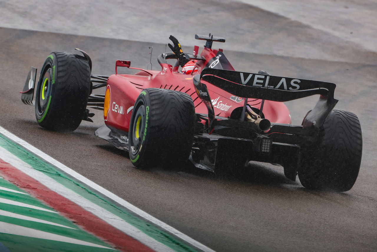 GP EMILIA ROMAGNA, Charles Leclerc (FRA), Ferrari 
22.04.2022. Formula 1 World Championship, Rd 4, Emilia Romagna Grand Prix, Imola, Italy, Qualifiche Day.
- www.xpbimages.com, EMail: requests@xpbimages.com ¬© Copyright: Charniaux / XPB Images