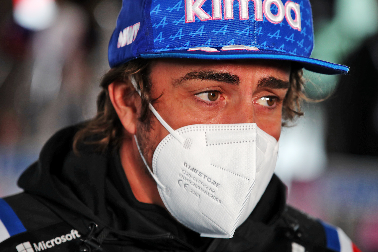 GP EMILIA ROMAGNA, Fernando Alonso (ESP) Alpine F1 Team.
22.04.2022. Formula 1 World Championship, Rd 4, Emilia Romagna Grand Prix, Imola, Italy, Qualifiche Day.
 - www.xpbimages.com, EMail: requests@xpbimages.com © Copyright: Coates / XPB Images
