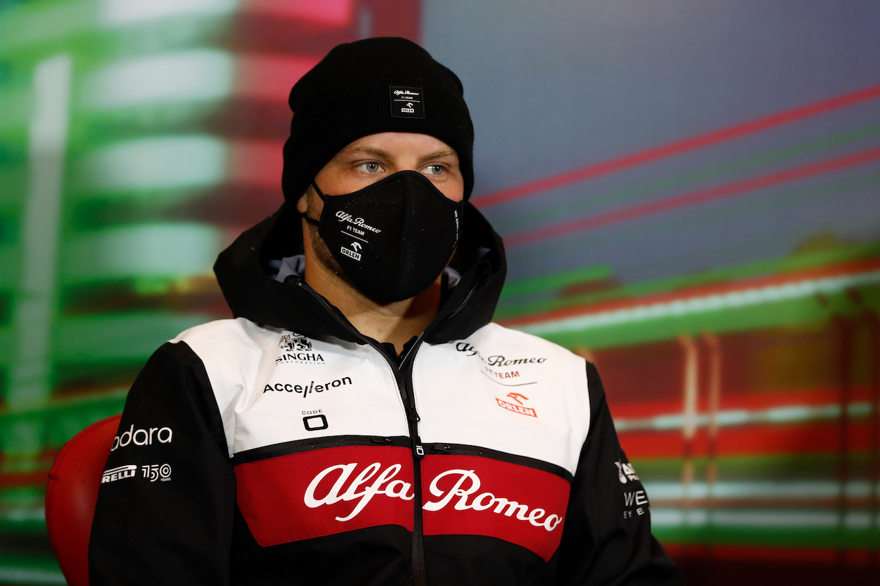 GP EMILIA ROMAGNA, Valtteri Bottas (FIN) Alfa Romeo F1 Team in the FIA Press Conference.
22.04.2022. Formula 1 World Championship, Rd 4, Emilia Romagna Grand Prix, Imola, Italy, Qualifiche Day.
- www.xpbimages.com, EMail: requests@xpbimages.com © Copyright: XPB Images