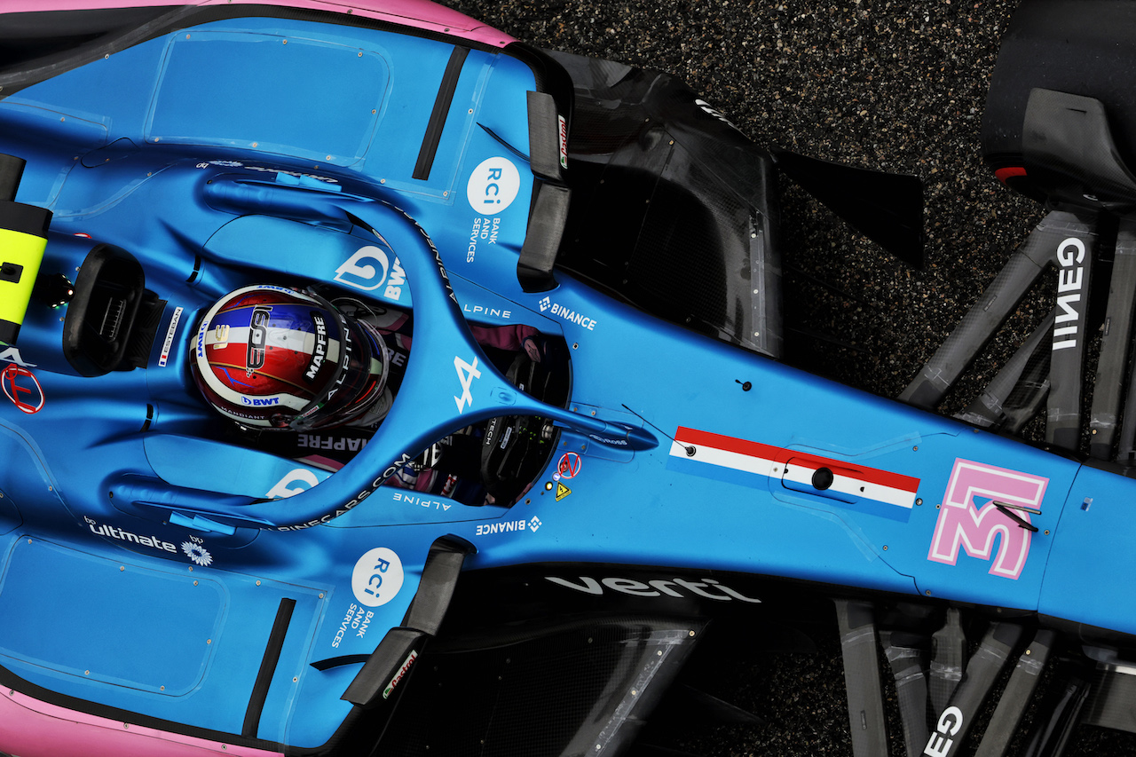 GP EMILIA ROMAGNA, Esteban Ocon (FRA) Alpine F1 Team A522.
22.04.2022. Formula 1 World Championship, Rd 4, Emilia Romagna Grand Prix, Imola, Italy, Qualifiche Day.
- www.xpbimages.com, EMail: requests@xpbimages.com © Copyright: Bearne / XPB Images