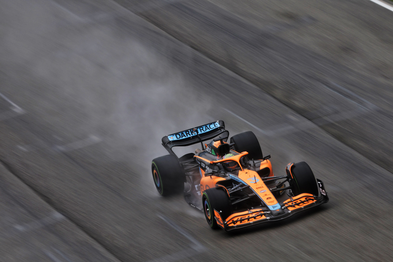 GP EMILIA ROMAGNA, Daniel Ricciardo (AUS) McLaren MCL36.
22.04.2022. Formula 1 World Championship, Rd 4, Emilia Romagna Grand Prix, Imola, Italy, Qualifiche Day.
- www.xpbimages.com, EMail: requests@xpbimages.com © Copyright: Bearne / XPB Images