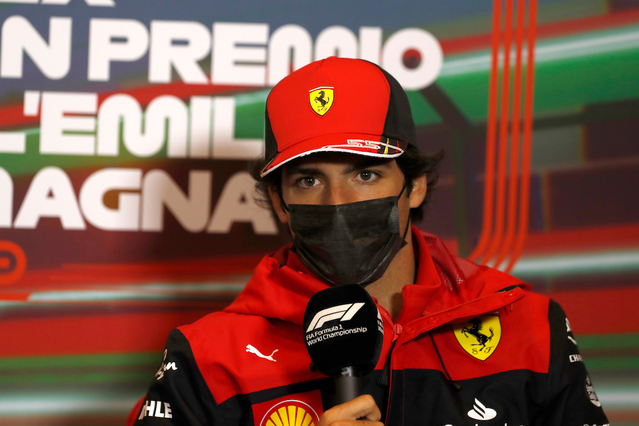 GP EMILIA ROMAGNA, Carlos Sainz Jr (ESP) Ferrari in the FIA Press Conference.
22.04.2022. Formula 1 World Championship, Rd 4, Emilia Romagna Grand Prix, Imola, Italy, Qualifiche Day.
- www.xpbimages.com, EMail: requests@xpbimages.com © Copyright: XPB Images