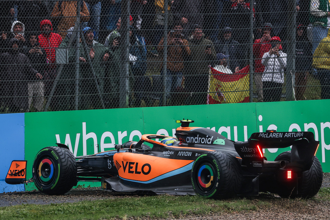 GP EMILIA ROMAGNA, Lando Norris (GBR), McLaren F1 Team 
22.04.2022. Formula 1 World Championship, Rd 4, Emilia Romagna Grand Prix, Imola, Italy, Qualifiche Day.
- www.xpbimages.com, EMail: requests@xpbimages.com ¬© Copyright: Charniaux / XPB Images