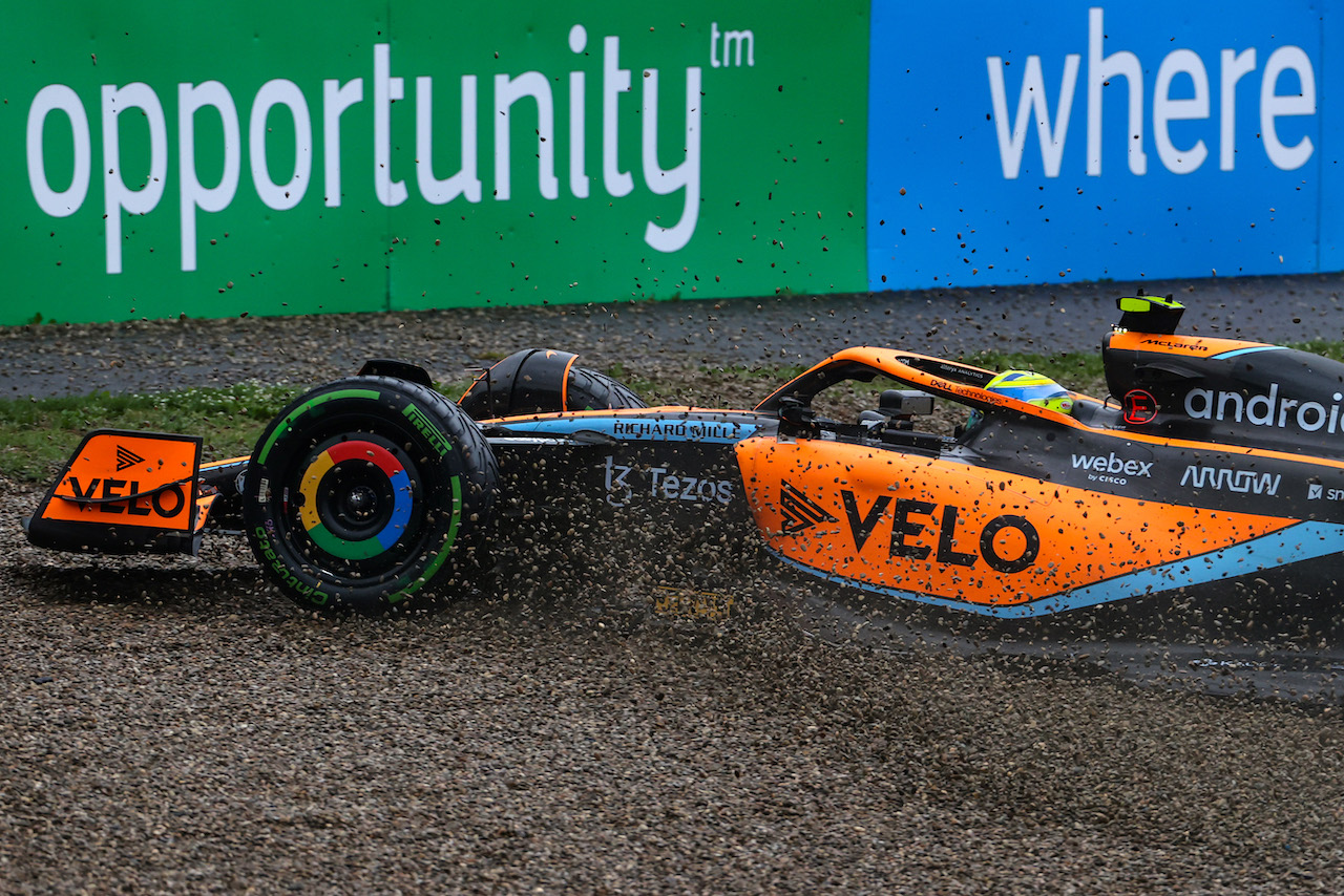 GP EMILIA ROMAGNA, Lando Norris (GBR), McLaren F1 Team 
22.04.2022. Formula 1 World Championship, Rd 4, Emilia Romagna Grand Prix, Imola, Italy, Qualifiche Day.
- www.xpbimages.com, EMail: requests@xpbimages.com ¬© Copyright: Charniaux / XPB Images
