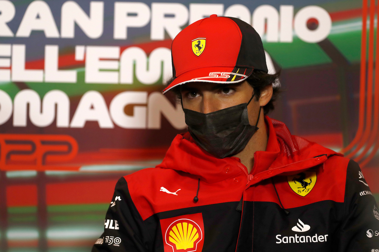 GP EMILIA ROMAGNA, Carlos Sainz Jr (ESP) Ferrari in the FIA Press Conference.
22.04.2022. Formula 1 World Championship, Rd 4, Emilia Romagna Grand Prix, Imola, Italy, Qualifiche Day.
- www.xpbimages.com, EMail: requests@xpbimages.com © Copyright: XPB Images