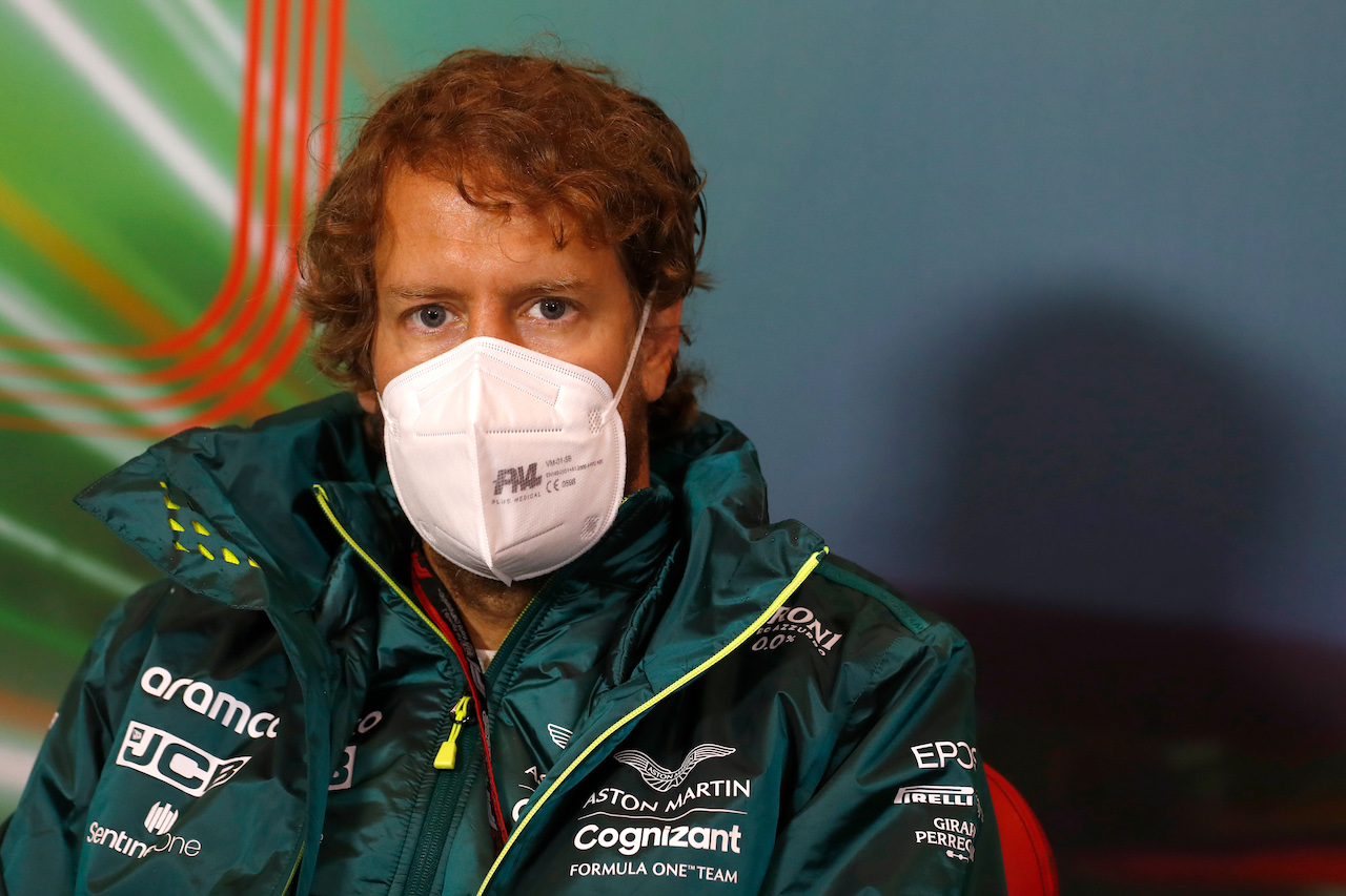 GP EMILIA ROMAGNA, Sebastian Vettel (GER) Aston Martin F1 Team in the FIA Press Conference.
22.04.2022. Formula 1 World Championship, Rd 4, Emilia Romagna Grand Prix, Imola, Italy, Qualifiche Day.
- www.xpbimages.com, EMail: requests@xpbimages.com © Copyright: XPB Images