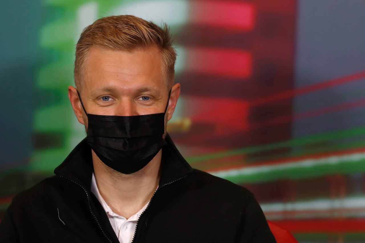 GP EMILIA ROMAGNA, Kevin Magnussen (DEN) Haas F1 Team in the FIA Press Conference.
22.04.2022. Formula 1 World Championship, Rd 4, Emilia Romagna Grand Prix, Imola, Italy, Qualifiche Day.
- www.xpbimages.com, EMail: requests@xpbimages.com © Copyright: XPB Images