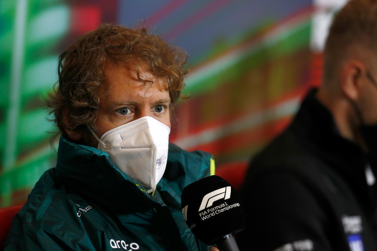 GP EMILIA ROMAGNA, Sebastian Vettel (GER) Aston Martin F1 Team in the FIA Press Conference.
22.04.2022. Formula 1 World Championship, Rd 4, Emilia Romagna Grand Prix, Imola, Italy, Qualifiche Day.
- www.xpbimages.com, EMail: requests@xpbimages.com © Copyright: XPB Images