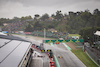 GP EMILIA ROMAGNA, Lando Norris (GBR) McLaren MCL36 e Kevin Magnussen (DEN) Haas VF-22 in the pits.
22.04.2022. Formula 1 World Championship, Rd 4, Emilia Romagna Grand Prix, Imola, Italy, Qualifiche Day.
- www.xpbimages.com, EMail: requests@xpbimages.com © Copyright: Bearne / XPB Images