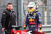 GP EMILIA ROMAGNA, Sergio Perez (MEX) Red Bull Racing in qualifying parc ferme.
22.04.2022. Formula 1 World Championship, Rd 4, Emilia Romagna Grand Prix, Imola, Italy, Qualifiche Day.
- www.xpbimages.com, EMail: requests@xpbimages.com © Copyright: Batchelor / XPB Images