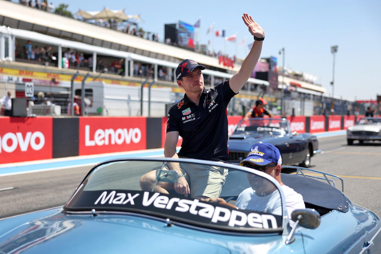 GP FRANCIA, Max Verstappen (NLD) Red Bull Racing on the drivers parade.
24.07.2022. Formula 1 World Championship, Rd 12, French Grand Prix, Paul Ricard, France, Gara Day.
- www.xpbimages.com, EMail: requests@xpbimages.com © Copyright: Bearne / XPB Images