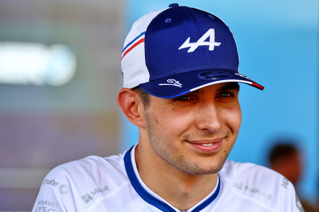 GP FRANCIA, Esteban Ocon (FRA) Alpine F1 Team.
21.07.2022. Formula 1 World Championship, Rd 12, French Grand Prix, Paul Ricard, France, Preparation Day.
- www.xpbimages.com, EMail: requests@xpbimages.com © Copyright: Batchelor / XPB Images