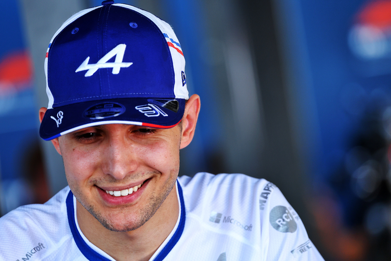 GP FRANCIA, Esteban Ocon (FRA) Alpine F1 Team.
21.07.2022. Formula 1 World Championship, Rd 12, French Grand Prix, Paul Ricard, France, Preparation Day.
- www.xpbimages.com, EMail: requests@xpbimages.com © Copyright: Batchelor / XPB Images