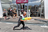 GP FRANCIA, Frederic Vasseur (FRA) Alfa Romeo F1 Team Team Principal in the paddock with a water pistol.
21.07.2022. Formula 1 World Championship, Rd 12, French Grand Prix, Paul Ricard, France, Preparation Day.
- www.xpbimages.com, EMail: requests@xpbimages.com © Copyright: Moy / XPB Images