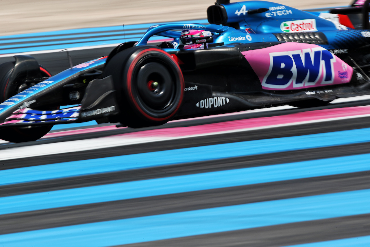 GP FRANCIA, Fernando Alonso (ESP) Alpine F1 Team A522.
23.07.2022. Formula 1 World Championship, Rd 12, French Grand Prix, Paul Ricard, France, Qualifiche Day.
 - www.xpbimages.com, EMail: requests@xpbimages.com © Copyright: Coates / XPB Images