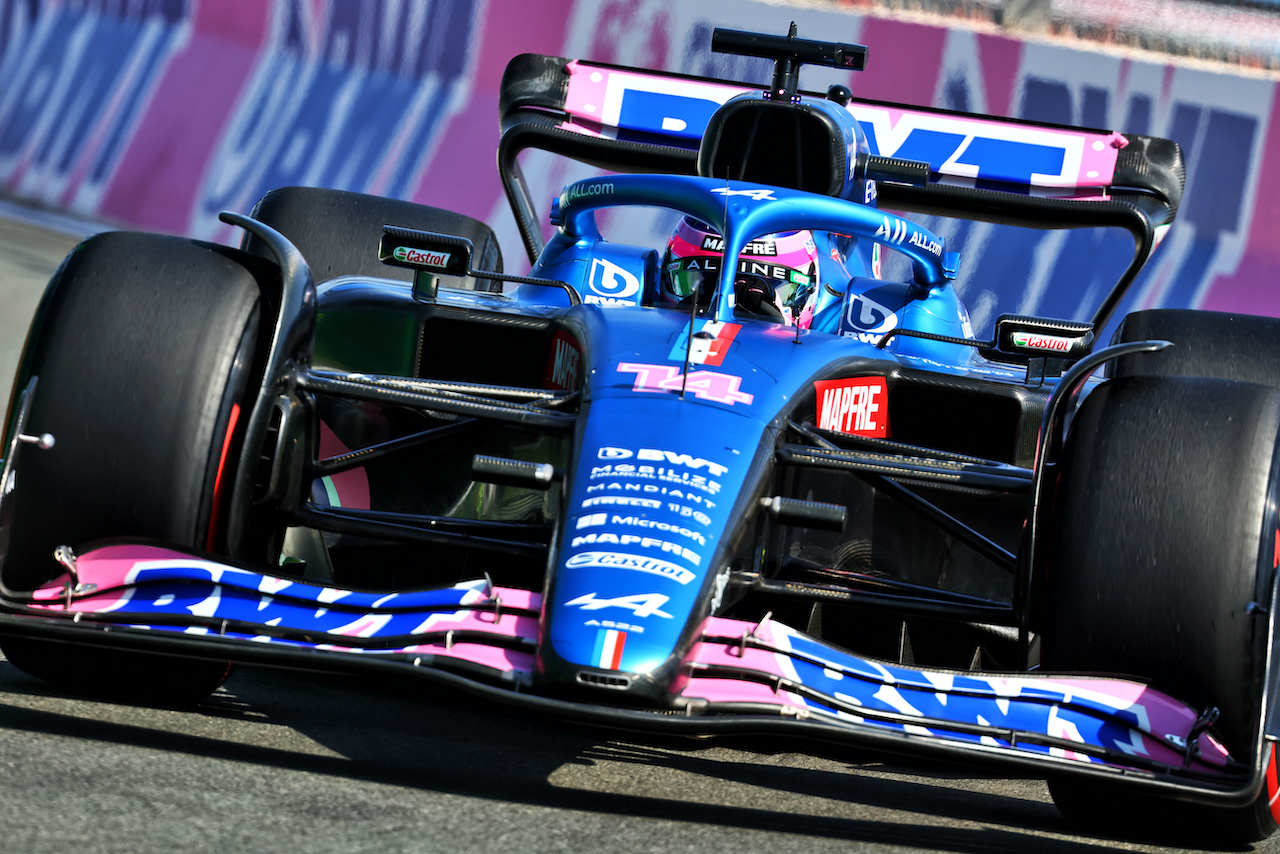GP FRANCIA, Fernando Alonso (ESP) Alpine F1 Team A522.
23.07.2022. Formula 1 World Championship, Rd 12, French Grand Prix, Paul Ricard, France, Qualifiche Day.
- www.xpbimages.com, EMail: requests@xpbimages.com © Copyright: Batchelor / XPB Images