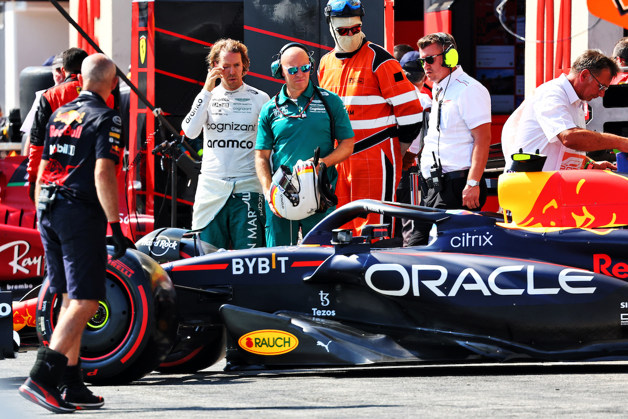 GP FRANCIA, Sebastian Vettel (GER) Aston Martin F1 Team.
23.07.2022. Formula 1 World Championship, Rd 12, French Grand Prix, Paul Ricard, France, Qualifiche Day.
- www.xpbimages.com, EMail: requests@xpbimages.com © Copyright: Batchelor / XPB Images