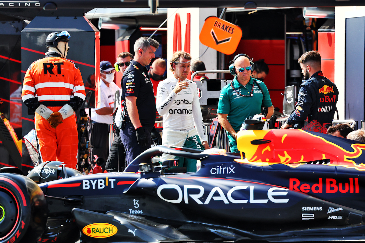 GP FRANCIA, Sebastian Vettel (GER) Aston Martin F1 Team.
23.07.2022. Formula 1 World Championship, Rd 12, French Grand Prix, Paul Ricard, France, Qualifiche Day.
- www.xpbimages.com, EMail: requests@xpbimages.com © Copyright: Batchelor / XPB Images