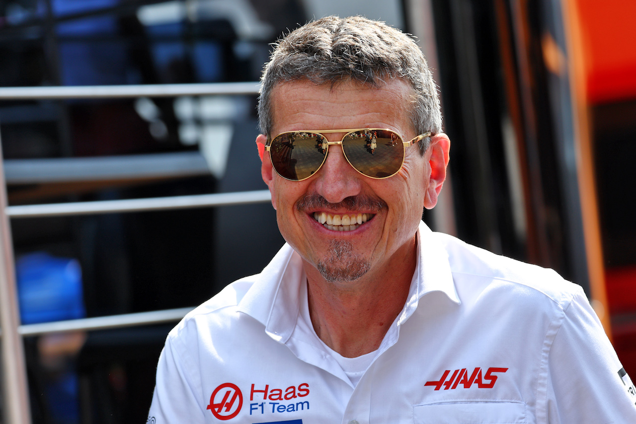 GP FRANCIA, Guenther Steiner (ITA) Haas F1 Team Prinicipal.
23.07.2022. Formula 1 World Championship, Rd 12, French Grand Prix, Paul Ricard, France, Qualifiche Day.
- www.xpbimages.com, EMail: requests@xpbimages.com © Copyright: Batchelor / XPB Images