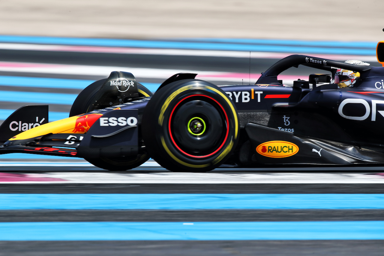 GP FRANCIA, Max Verstappen (NLD) Red Bull Racing RB18.
23.07.2022. Formula 1 World Championship, Rd 12, French Grand Prix, Paul Ricard, France, Qualifiche Day.
 - www.xpbimages.com, EMail: requests@xpbimages.com © Copyright: Coates / XPB Images