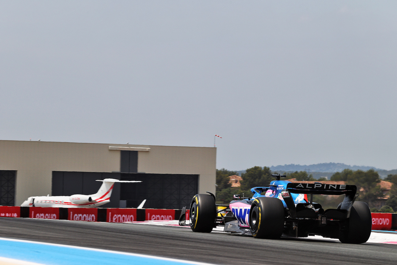GP FRANCIA, Fernando Alonso (ESP) Alpine F1 Team A522.
23.07.2022. Formula 1 World Championship, Rd 12, French Grand Prix, Paul Ricard, France, Qualifiche Day.
- www.xpbimages.com, EMail: requests@xpbimages.com © Copyright: Moy / XPB Images